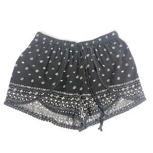 Hollister Loose Fit Floral Pom Pom Trim Shorts